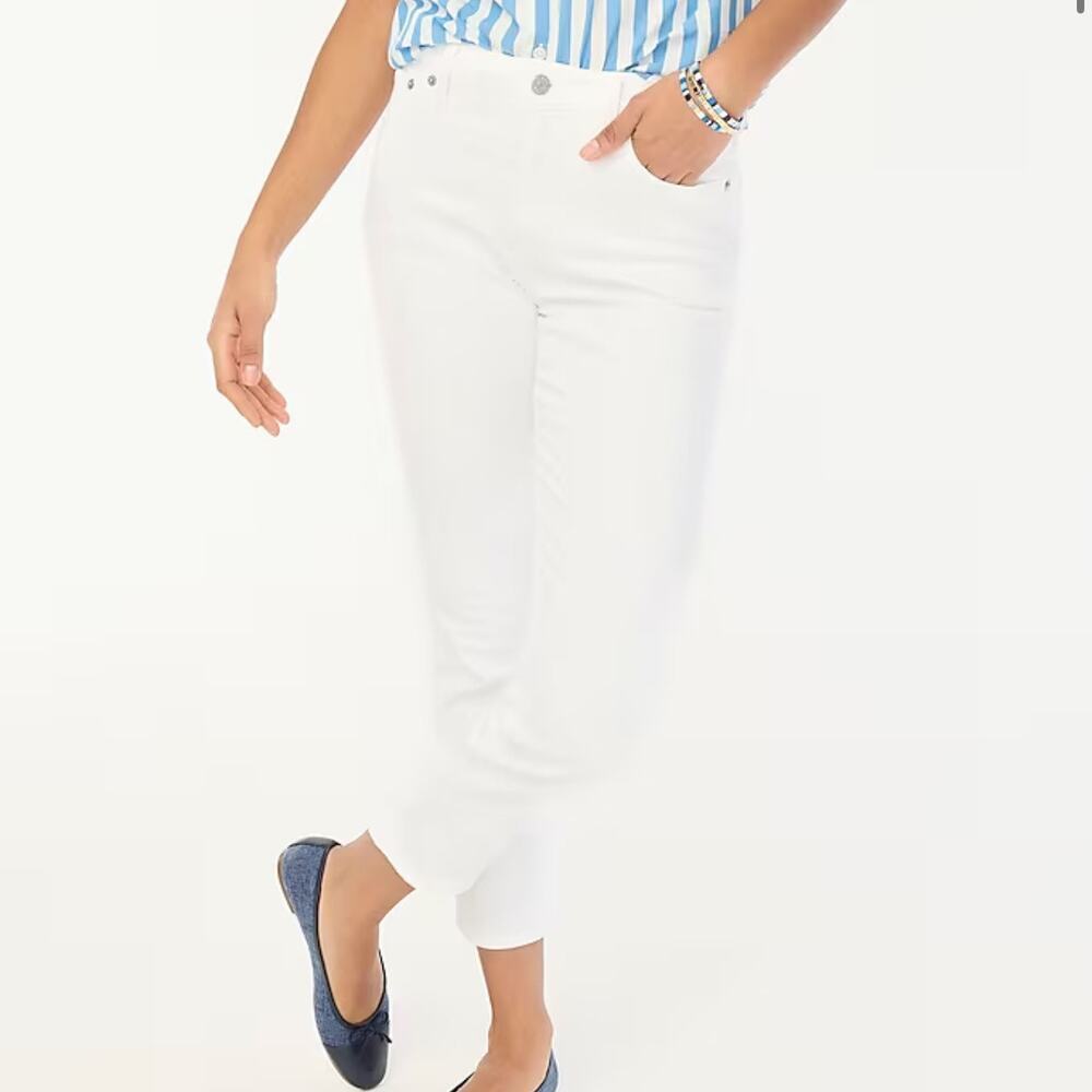 NWT J.Crew Petite Curvy Essential Stretch Straight Jean In White Size 26P